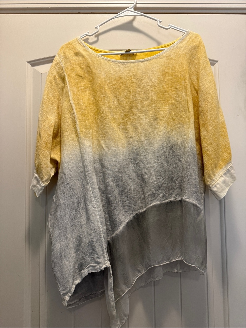 Elle Yellow-to-Gray Ombre Linen-Blend Tunic Top